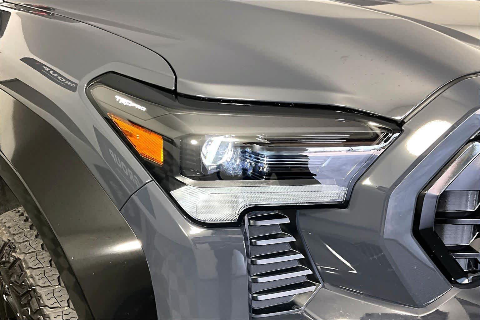 Used 2025 Toyota Tacoma TRD Pro AWD/4WD image 27