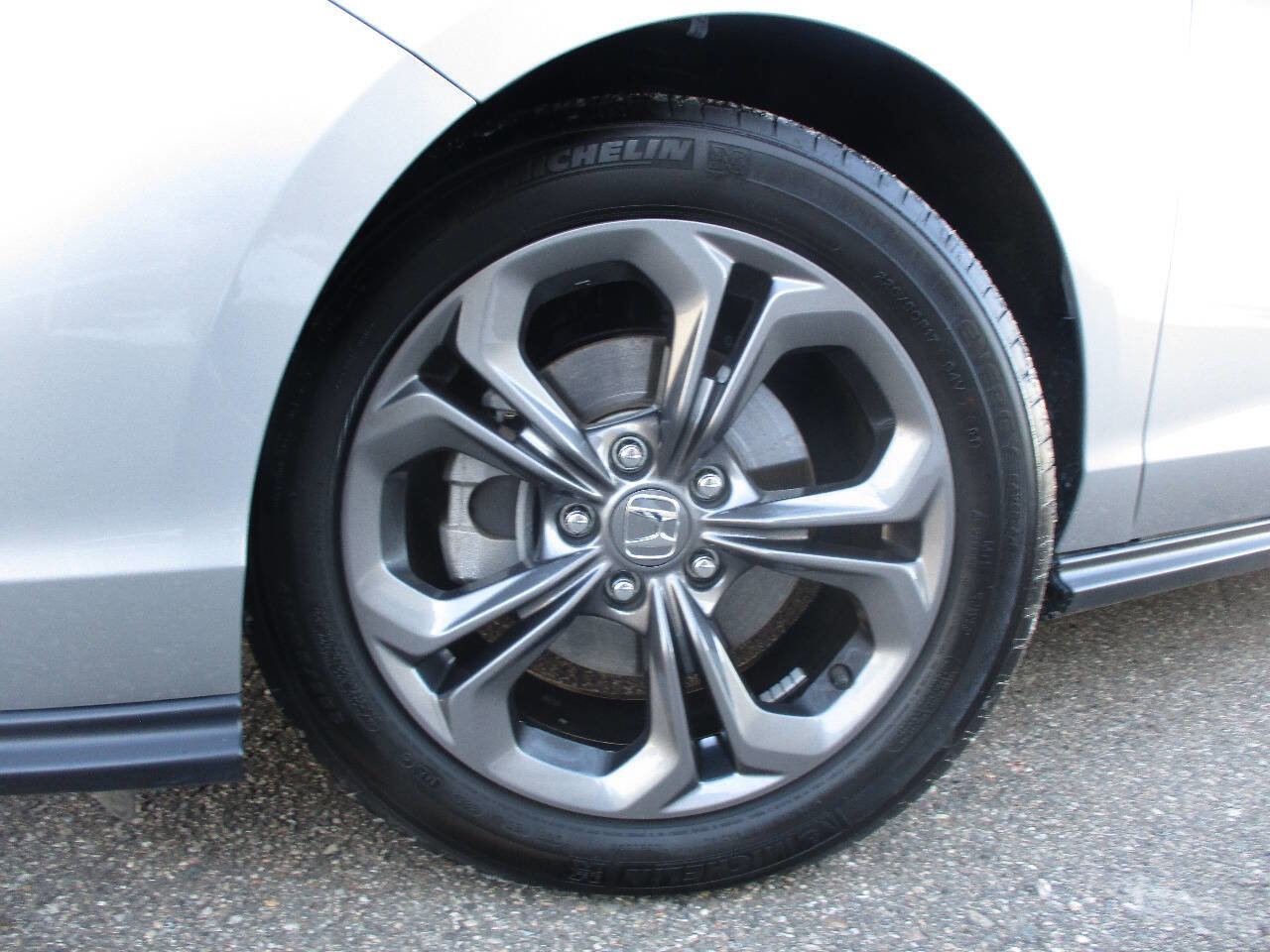 Used 2023 Honda Accord EX image 43