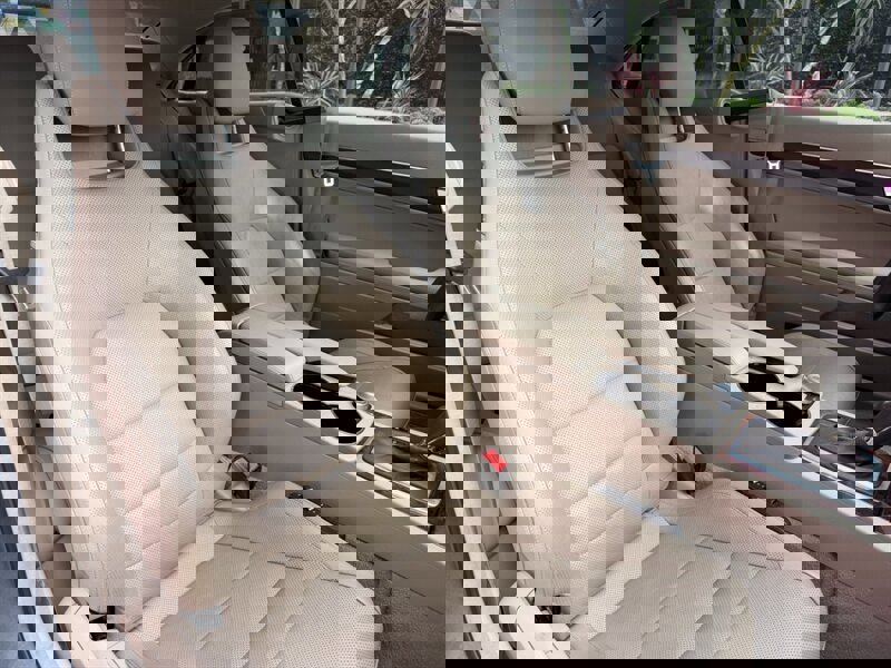 Used 2010 Mercedes-Benz E 550 Coupe image 14