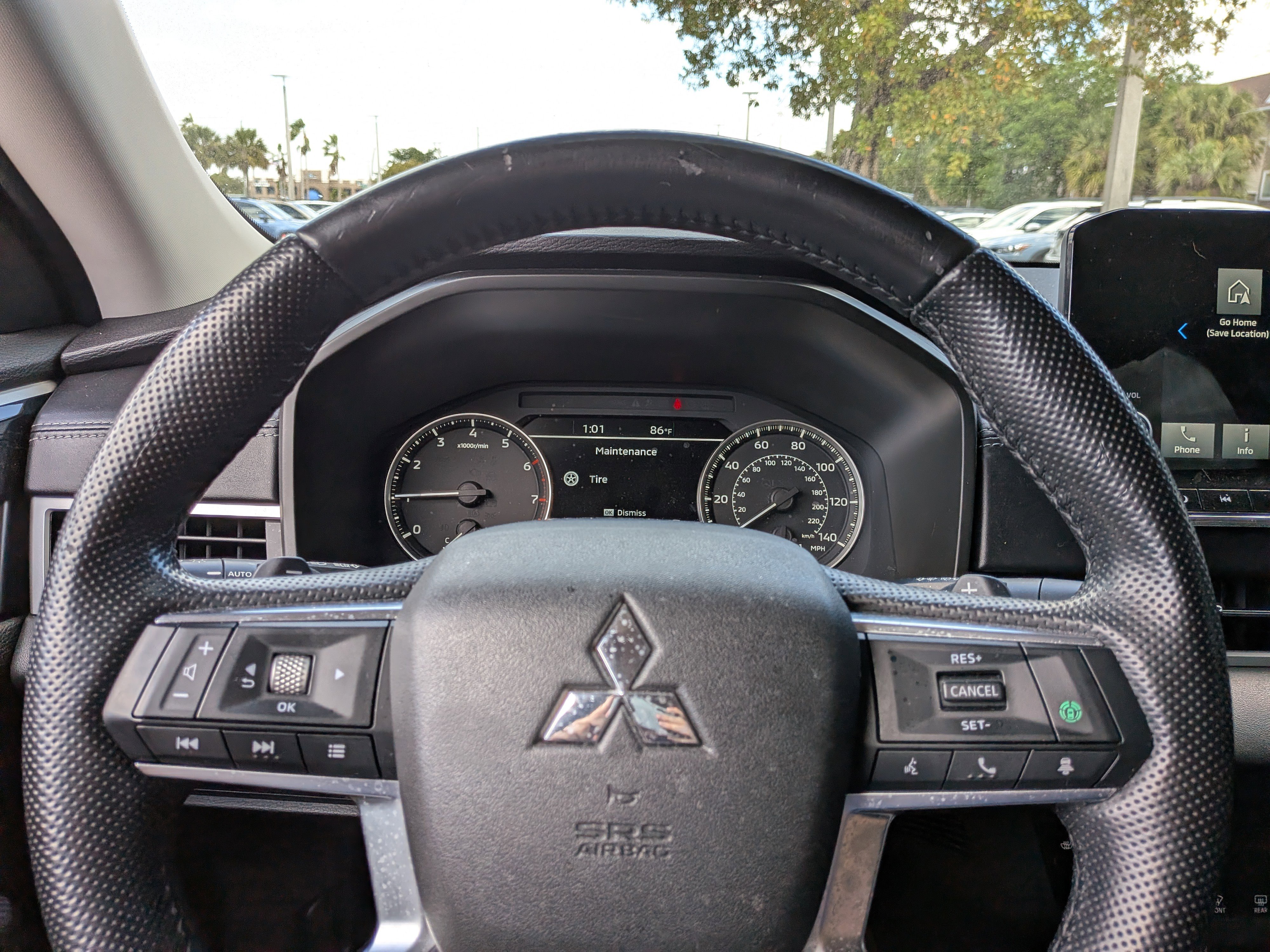 Used 2022 Mitsubishi Outlander SE image 27