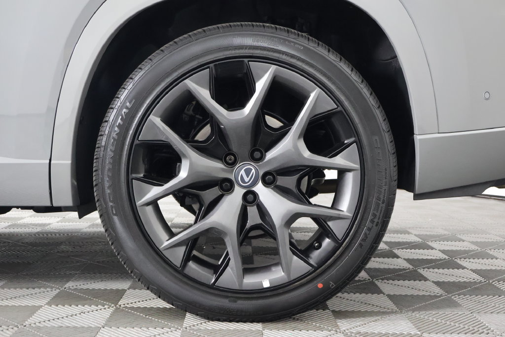Certified 2026 Lexus TX 500h AWD w/ Technology Package image 17