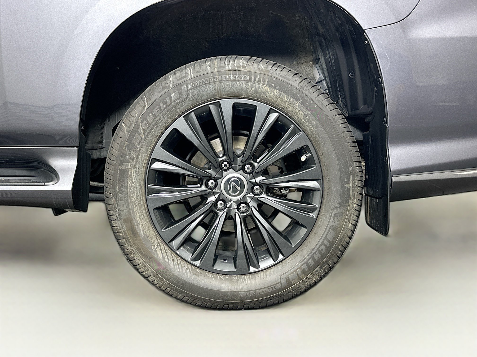 Used 2023 Lexus GX 460 Premium w/ Accessory Package AWD/4WD image 11