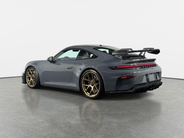 Used 2026 Porsche 911 GT3 w/ Weissach Package RWD image 5