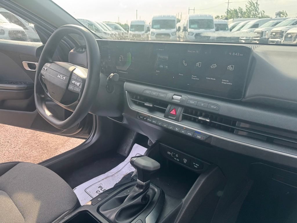 Used 2025 Kia K4 FWD image 33