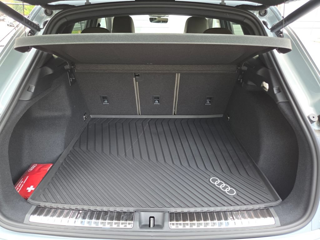 New 2026 Audi Q3 quattro 2.0T AWD/4WD image 32