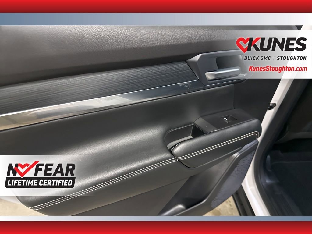 Used 2025 GMC Terrain Elevation image 34