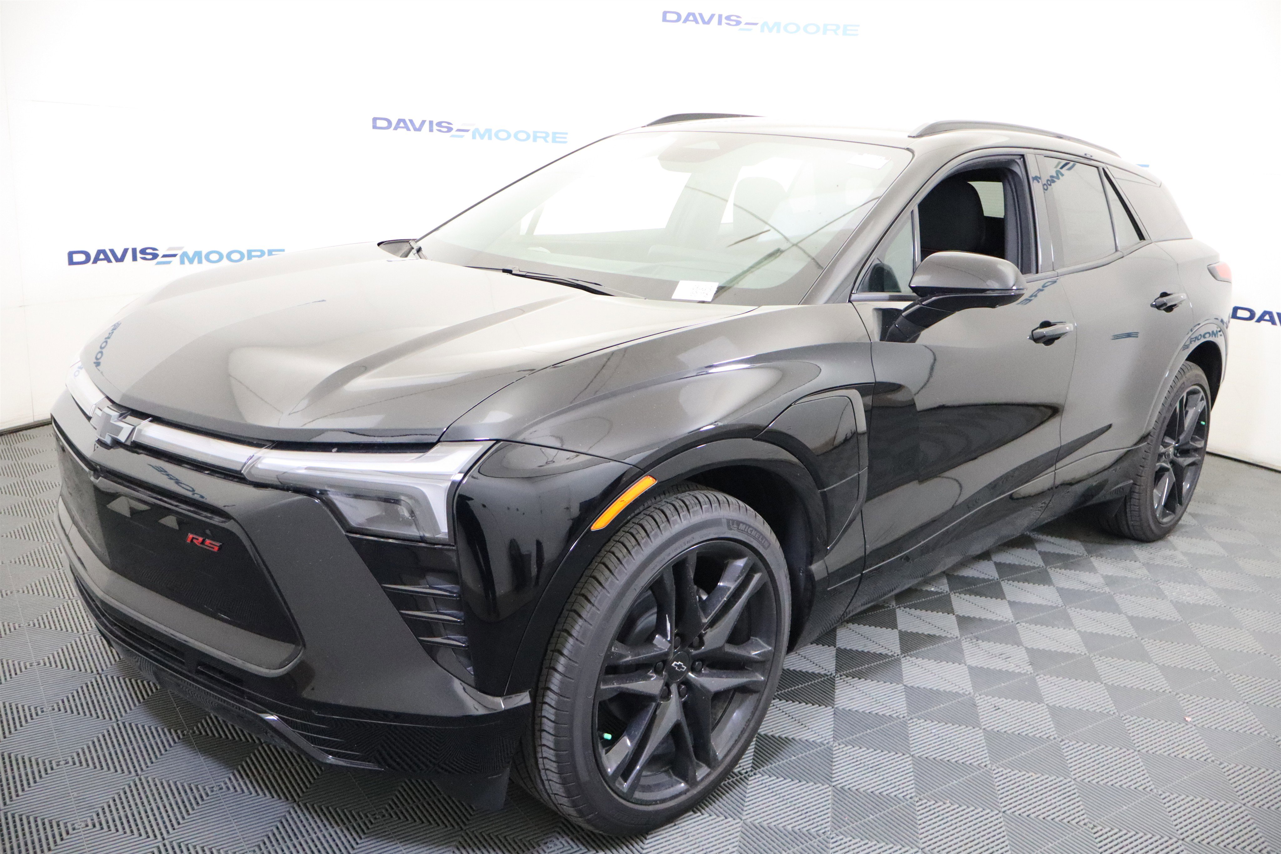 New 2025 Chevrolet Blazer EV RS image 12