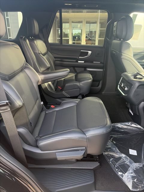 New 2026 Ford Expedition Platinum w/ Stealth Performance Package AWD/4WD image 19
