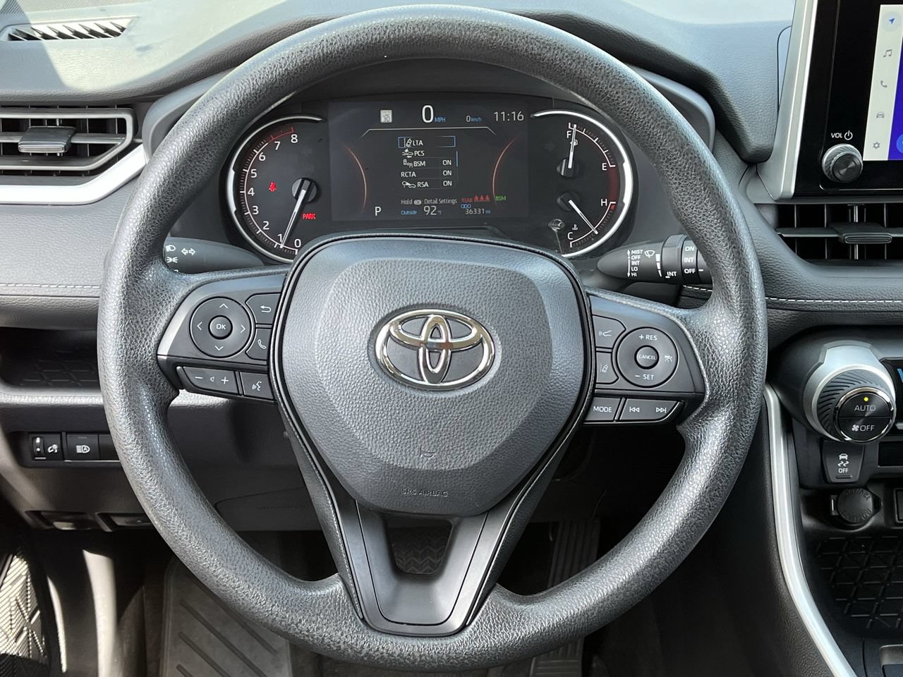 Used 2025 Toyota RAV4 XLE FWD image 11