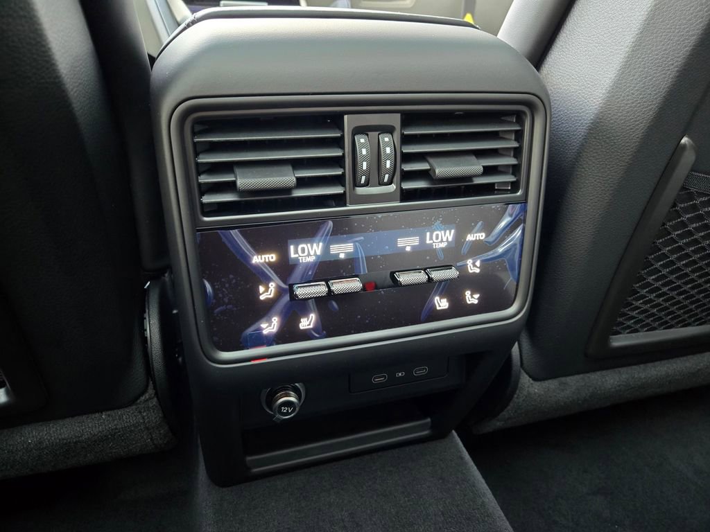 New 2026 Porsche Cayenne Coupe AWD/4WD image 19