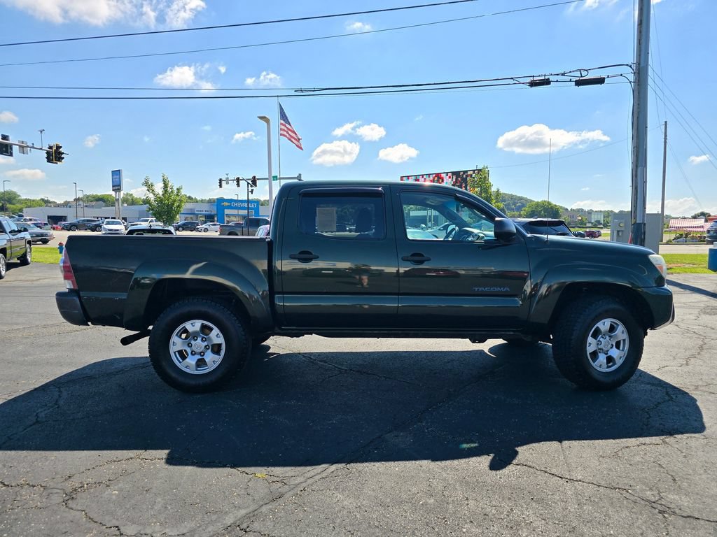 Used 2012 Toyota Tacoma 4x4 Double Cab w/ SR5 Pkg image 9