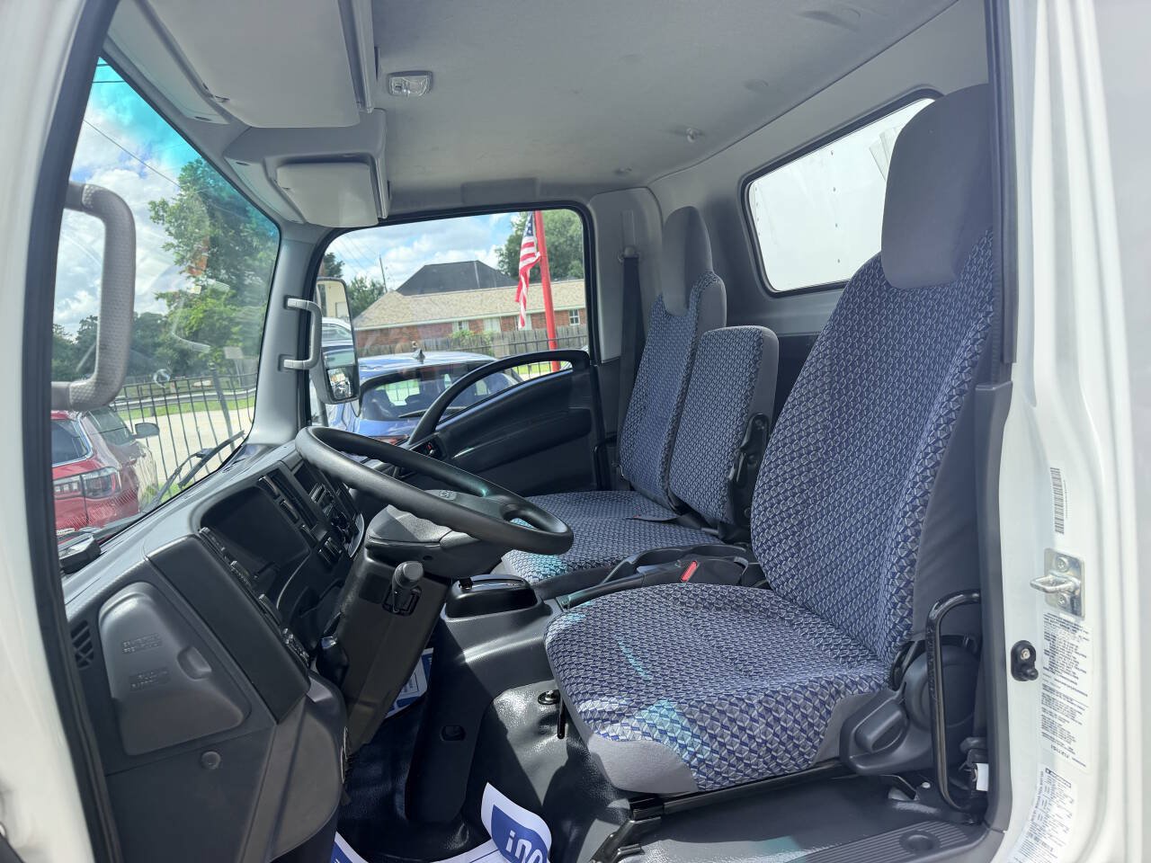 Used 2024 Isuzu NPR RWD image 25