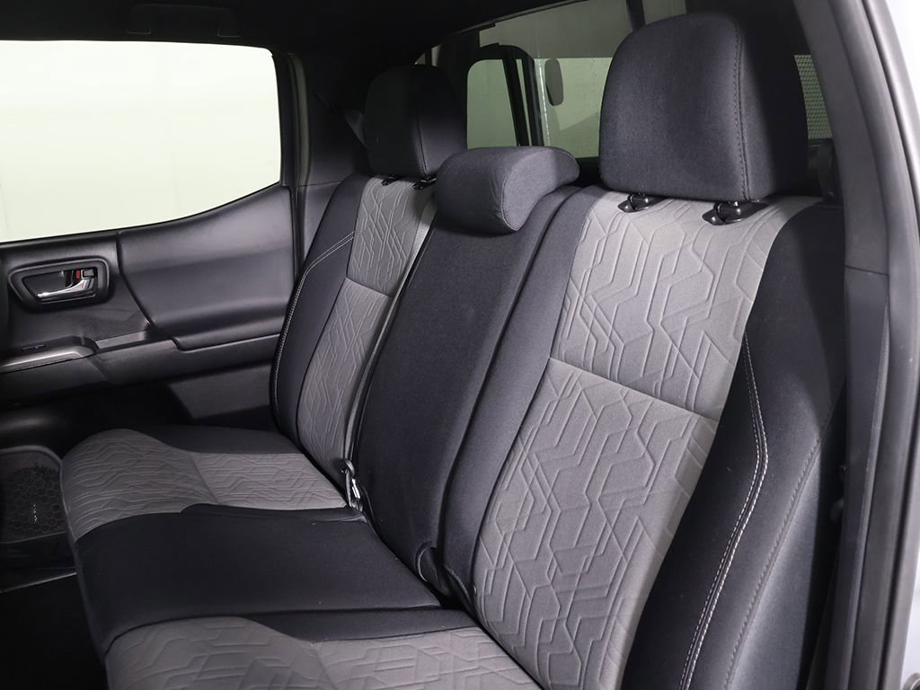 Used 2020 Toyota Tacoma TRD Off-Road AWD/4WD image 25