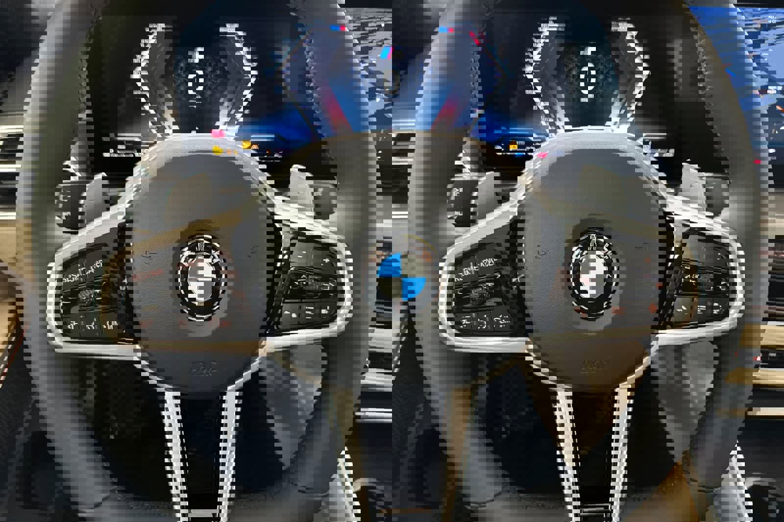 Used 2025 BMW 330i xDrive Sedan w/ M Sport Package image 23