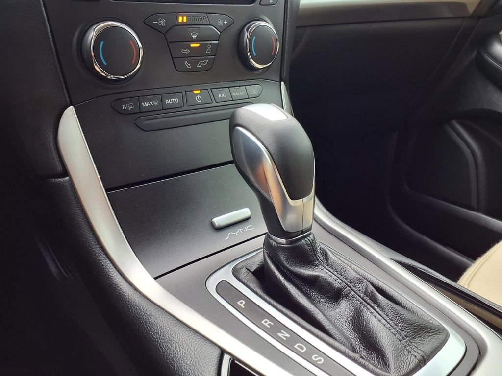 Used 2017 Ford Edge SEL image 30