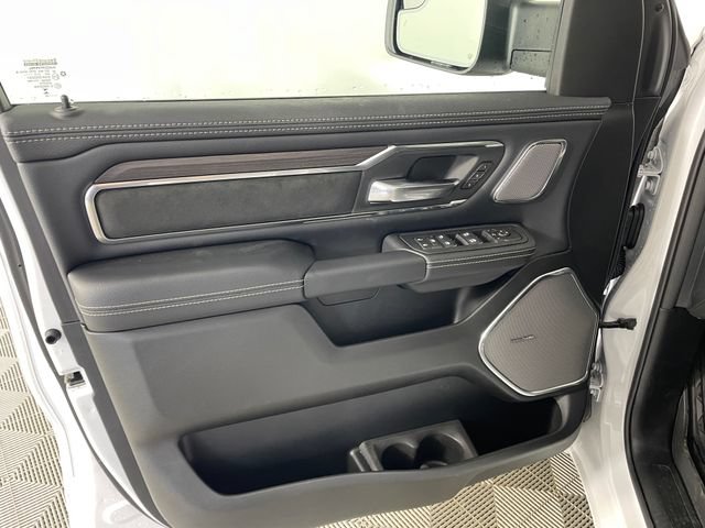 New 2026 RAM 1500 Laramie AWD/4WD image 8