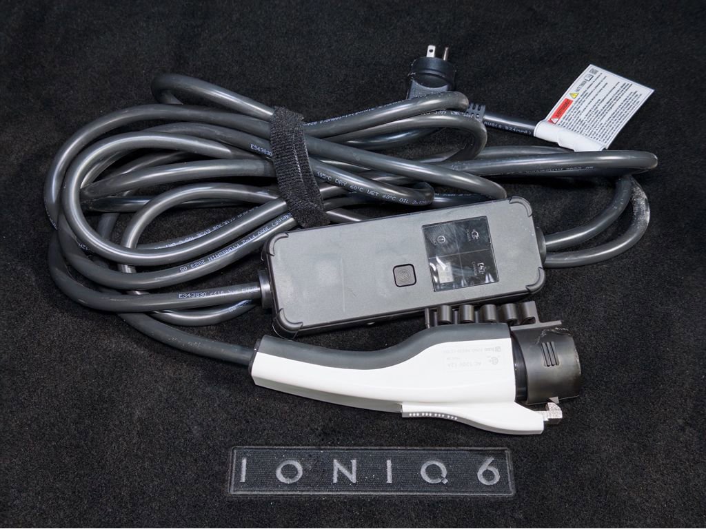 Used 2023 Hyundai Ioniq 6 SEL w/ Cargo Package image 6