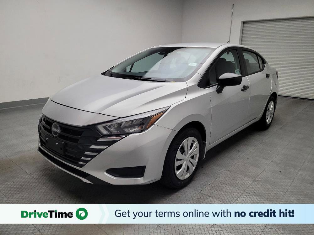Used 2025 Nissan Versa S w/ Trunk Package FWD image 1