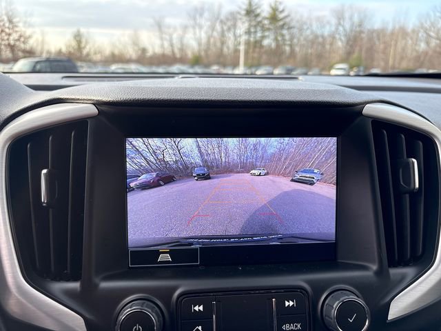 Used 2024 GMC Terrain SLT image 32