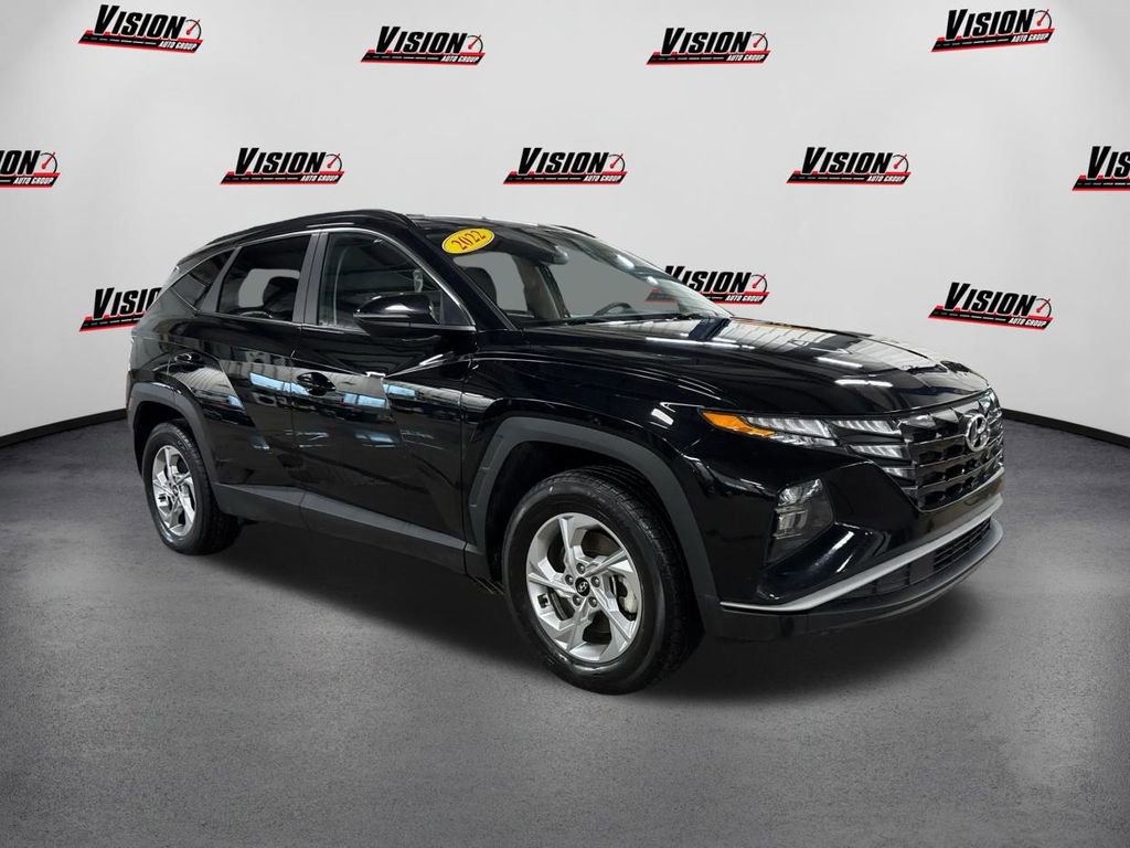 Used 2022 Hyundai Tucson SEL w/ Cargo Package image 3