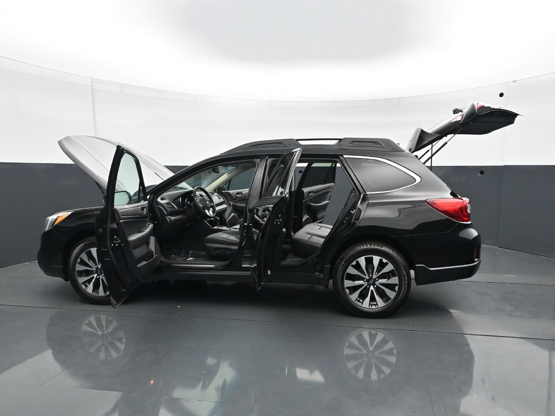 Used 2016 Subaru Outback 2.5i Limited AWD/4WD image 33