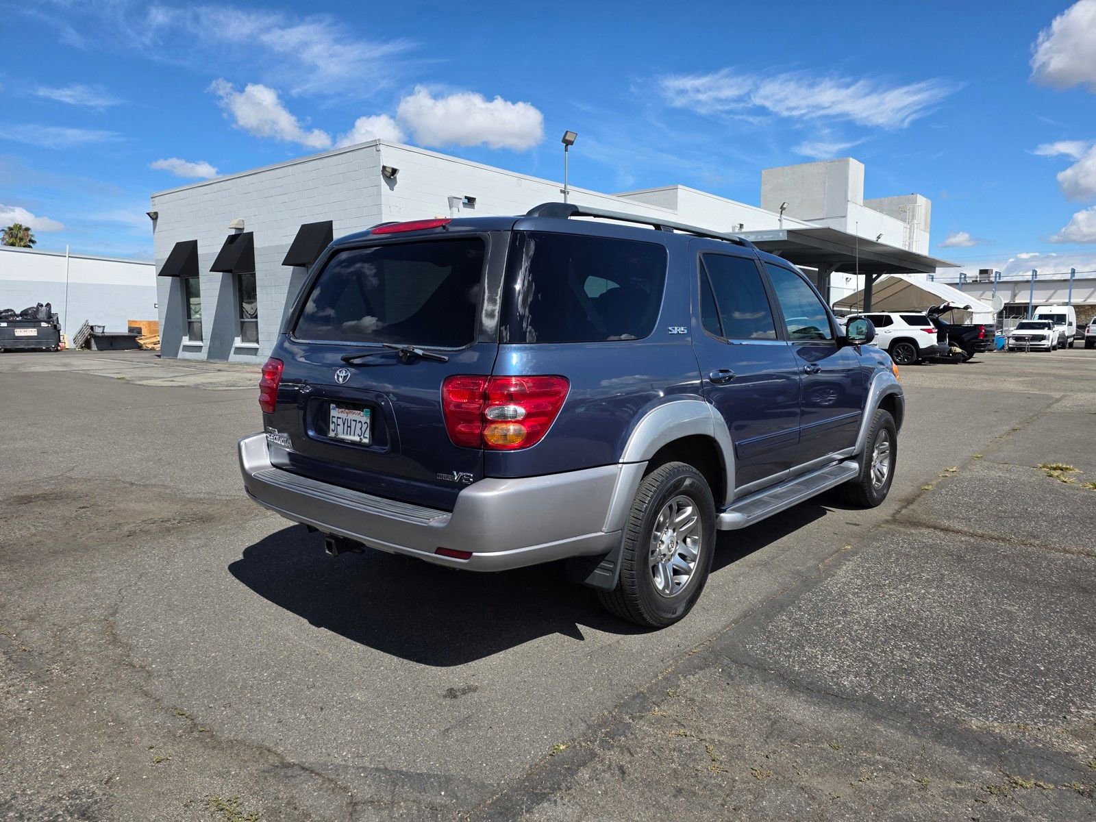 Used 2004 Toyota Sequoia SR5 RWD image 7