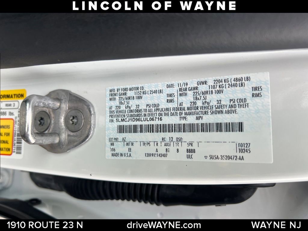 Used 2020 Lincoln Corsair AWD w/ Equipment Group 101A image 24