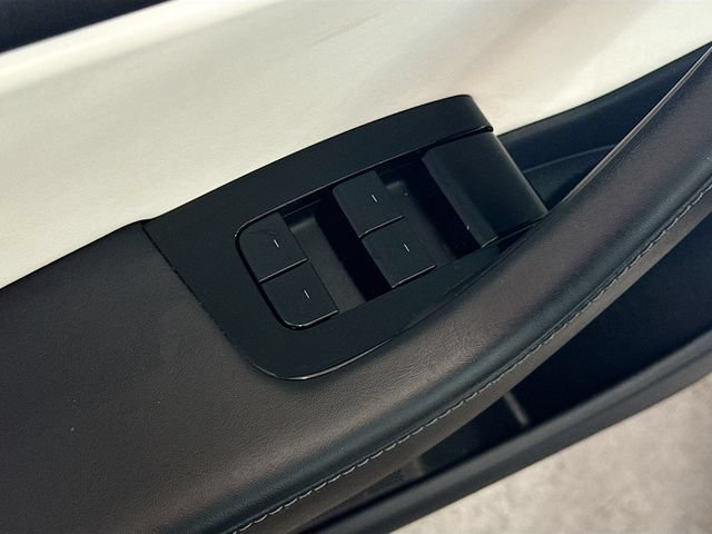 Used 2019 Tesla Model 3 Long Range AWD/4WD image 18