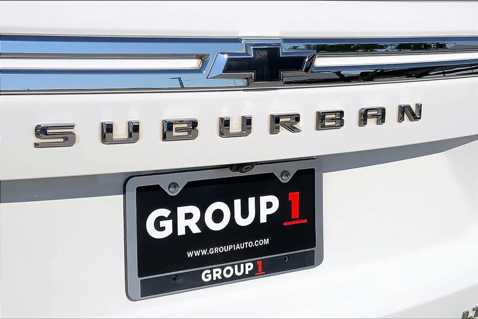 Used 2022 Chevrolet Suburban LT w/ LT Signature Package AWD/4WD image 29