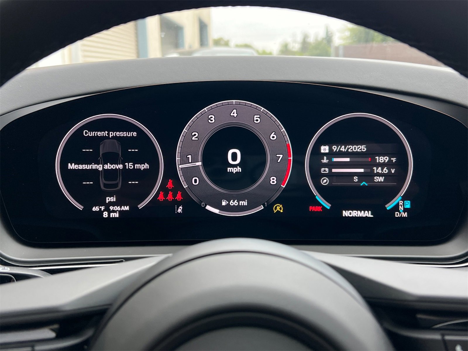 New 2025 Porsche Cayenne Coupe image 31