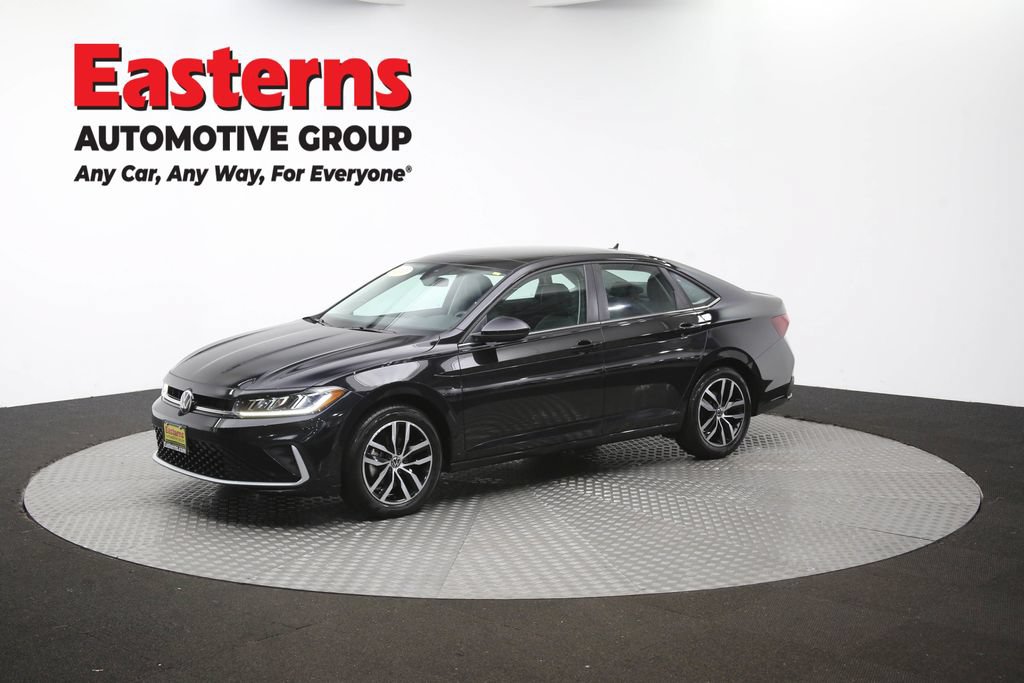 Used 2025 Volkswagen Jetta SE FWD image 57