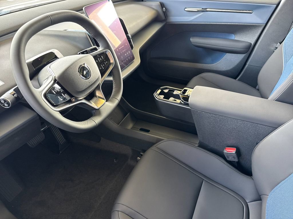 New 2026 Volvo EX30 Ultra w/ Climate Package image 9