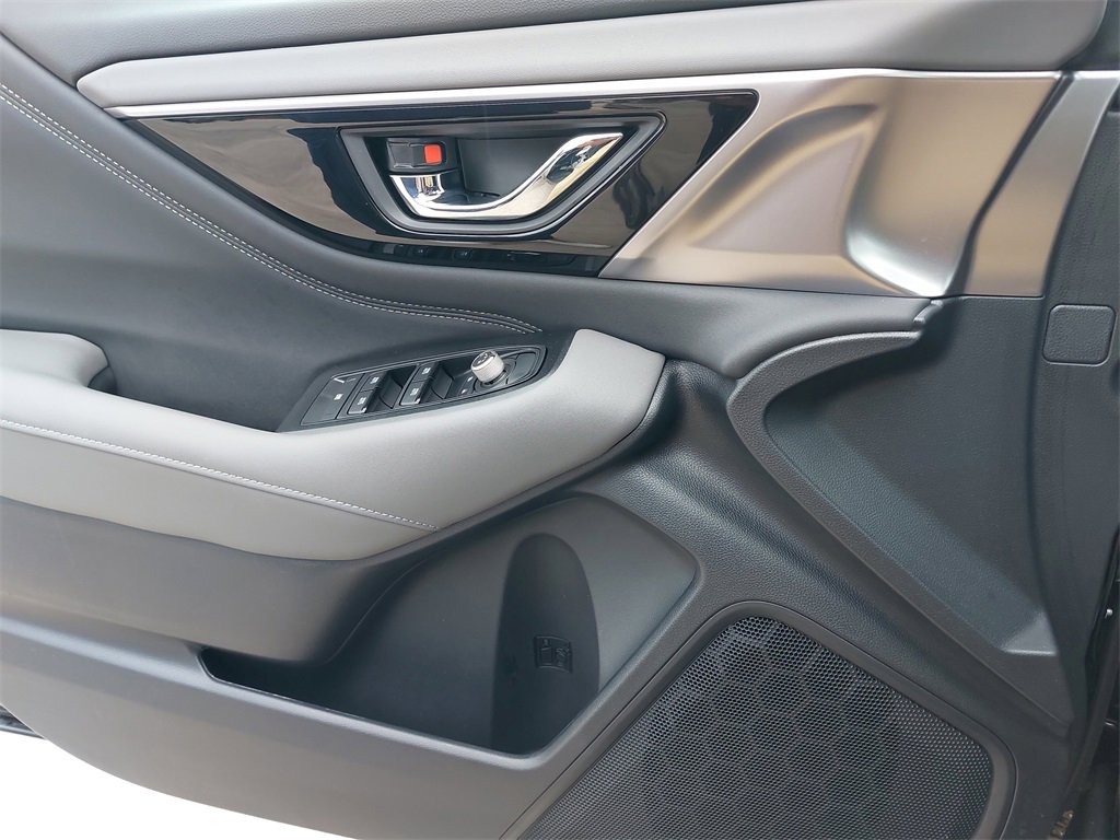 Certified 2025 Subaru Outback Onyx Edition w/ Popular Package #2 image 22