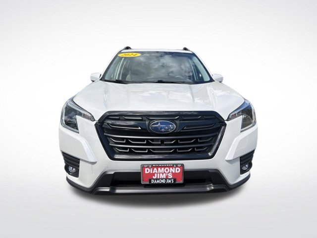 Used 2024 Subaru Forester Premium AWD/4WD image 8