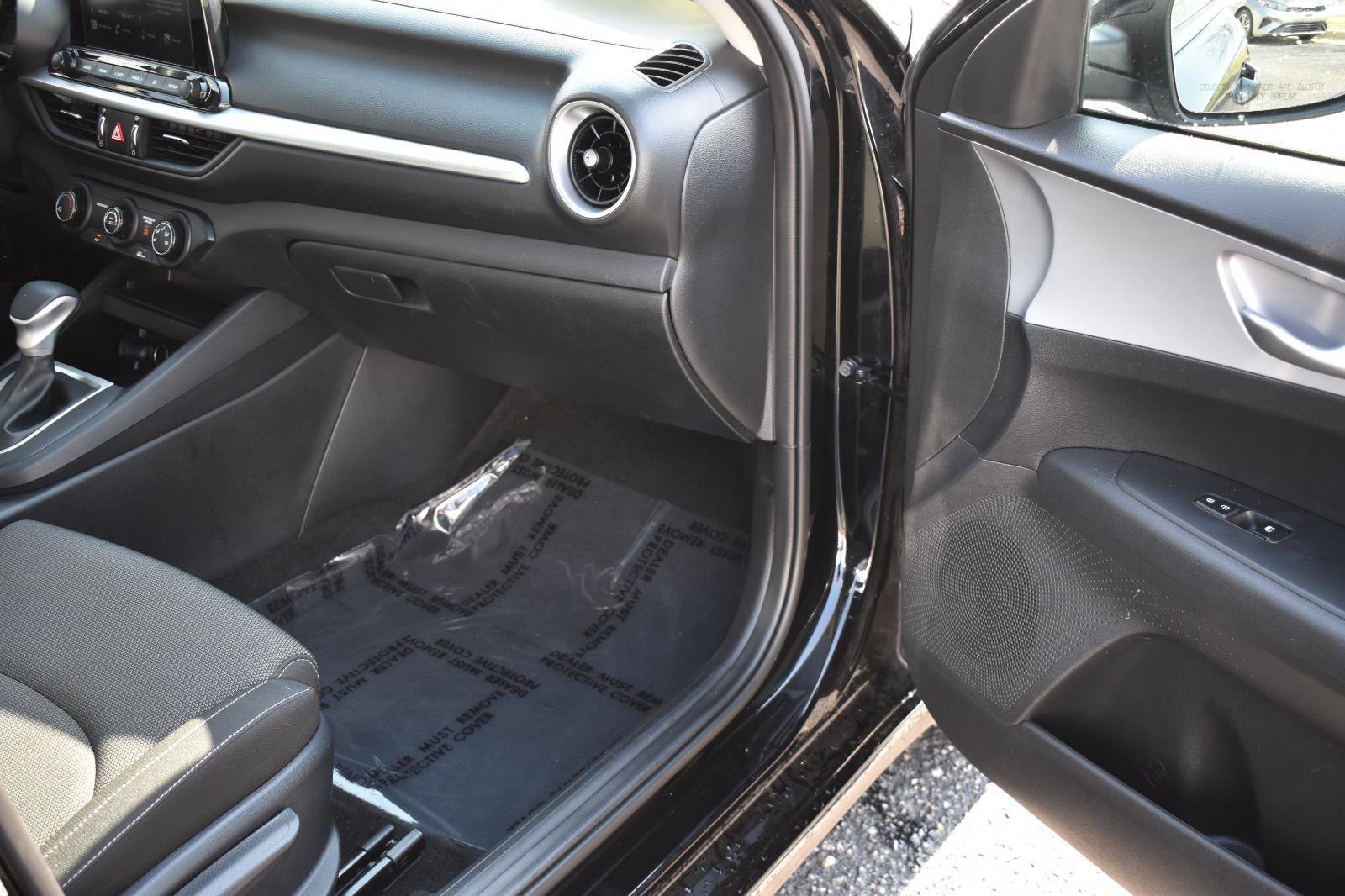 Used 2024 Kia Forte LXS image 15