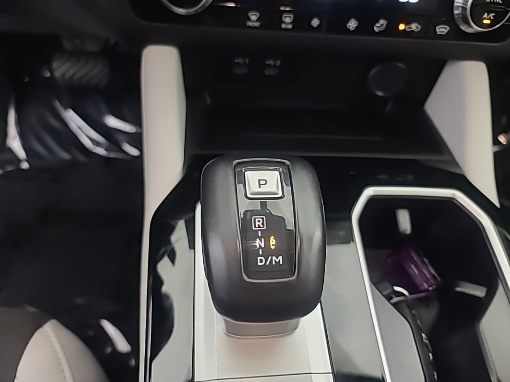 Used 2025 Mitsubishi Outlander SE AWD/4WD image 38