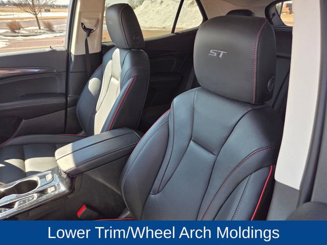 Used 2022 Buick Envision Essence w/ Technology Package I FWD image 34