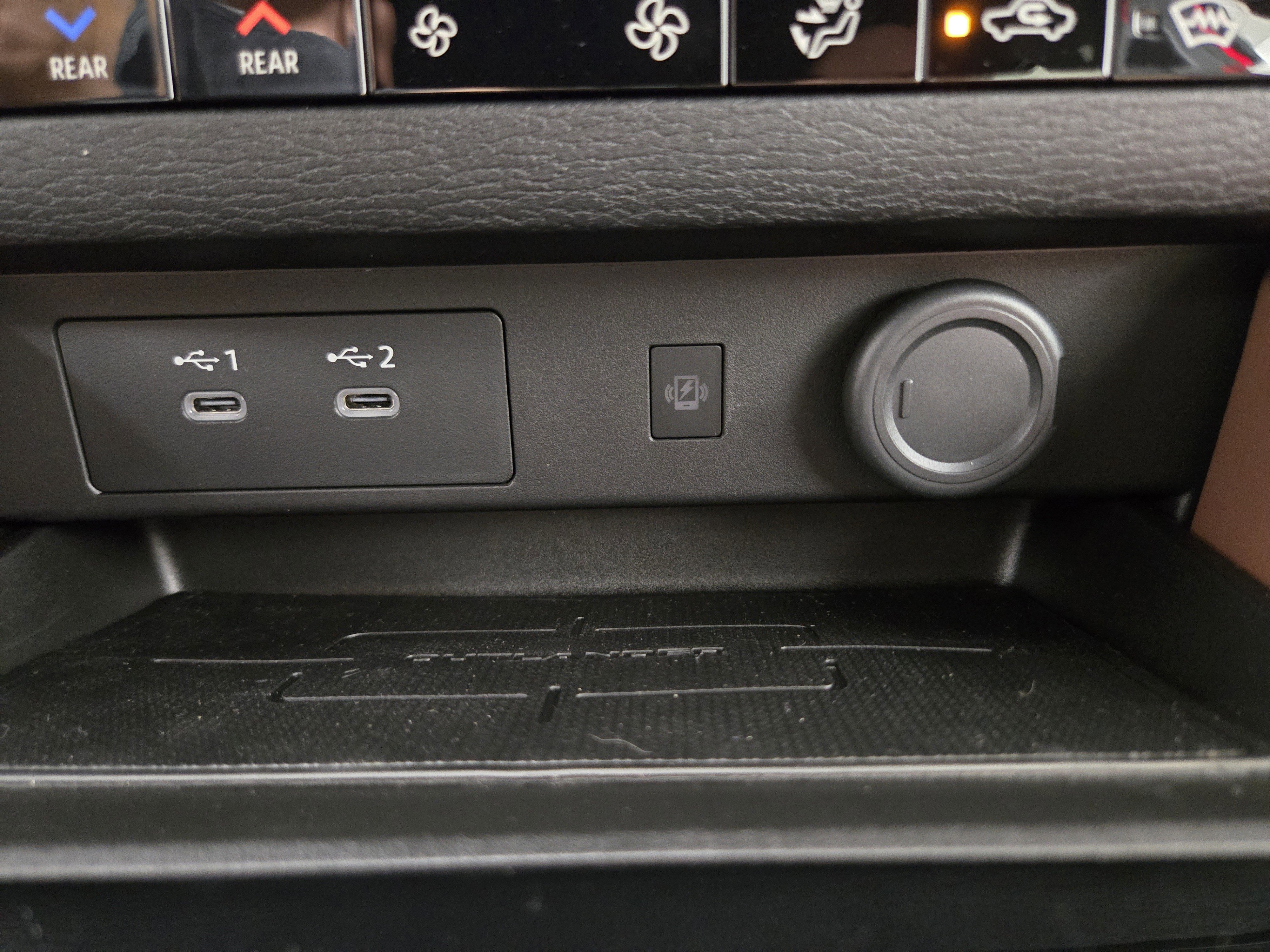 New 2025 Mitsubishi Outlander SEL image 28