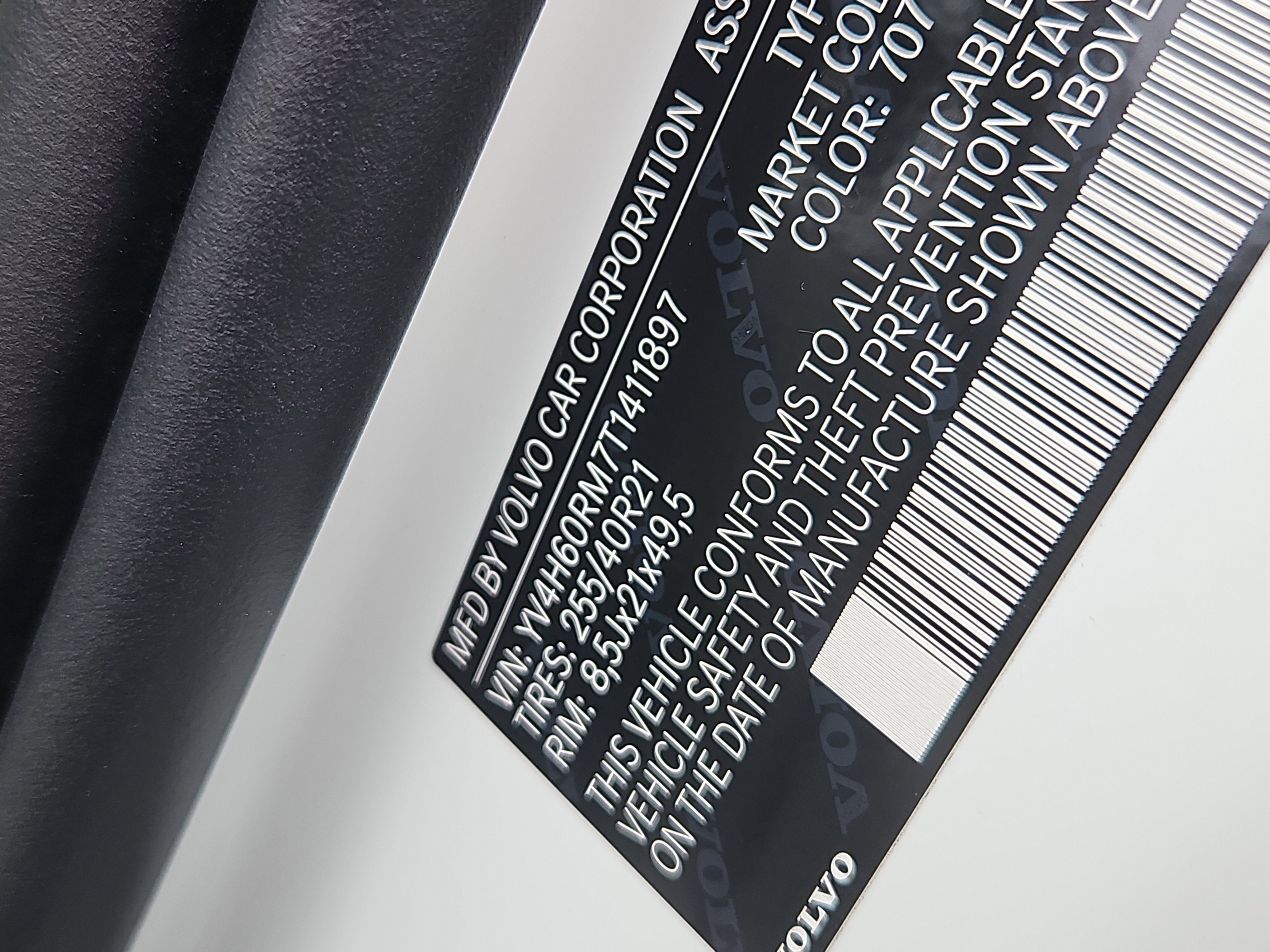 New 2026 Volvo XC60 T8 Ultra w/ Protection Package Premier image 5