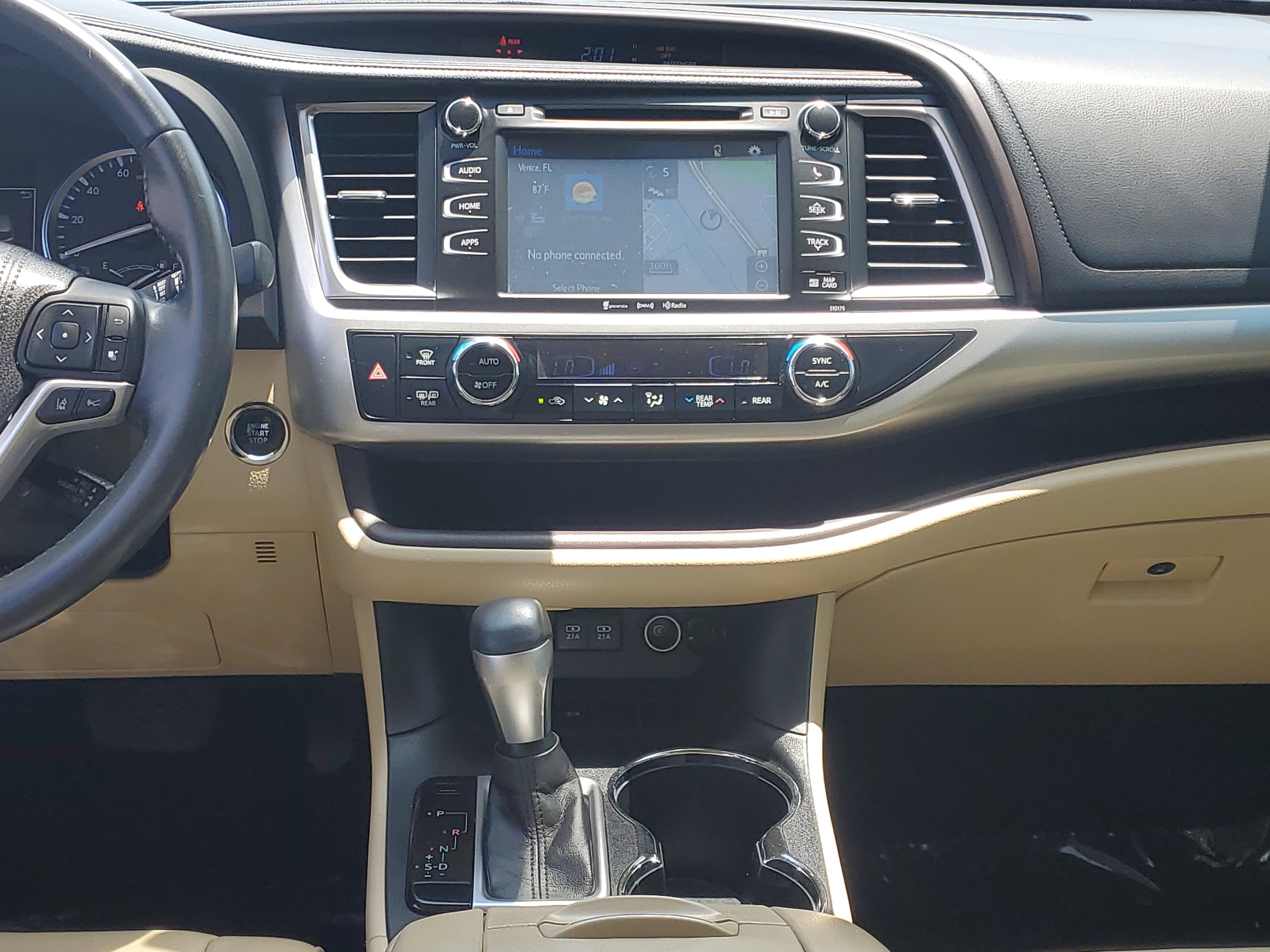 Certified 2017 Toyota Highlander XLE FWD image 16
