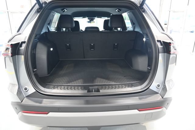 New 2027 Chevrolet Equinox LT w/ Convenience Package II FWD image 28