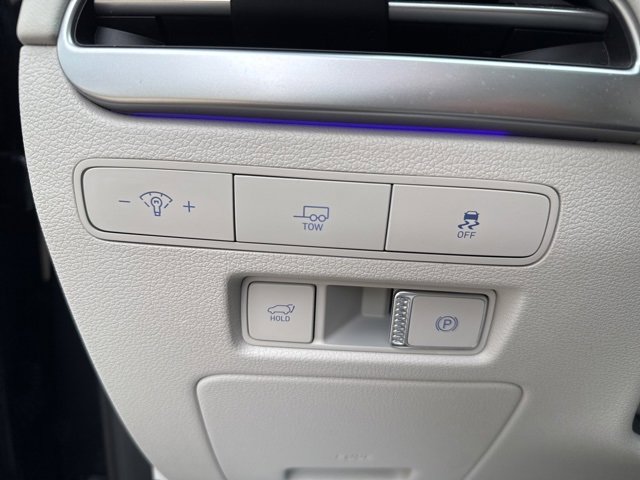 Used 2024 Hyundai Palisade Limited image 16