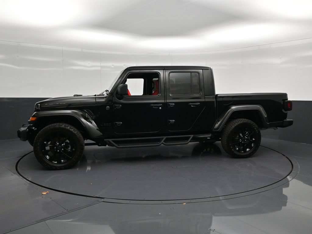 Used 2025 Jeep Gladiator Sport AWD/4WD image 7