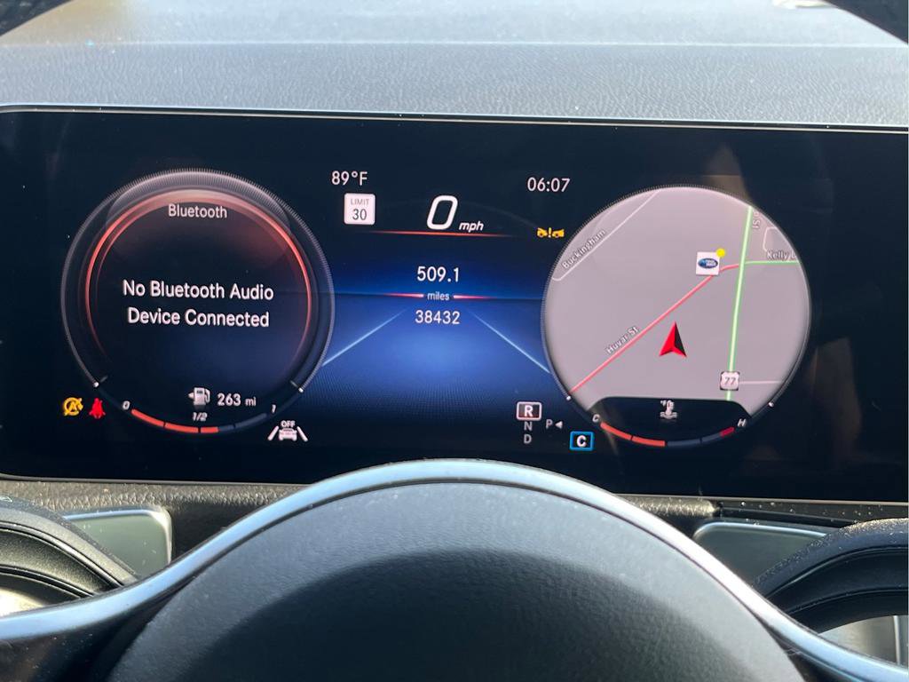 Used 2023 Mercedes-Benz GLB 250 image 29