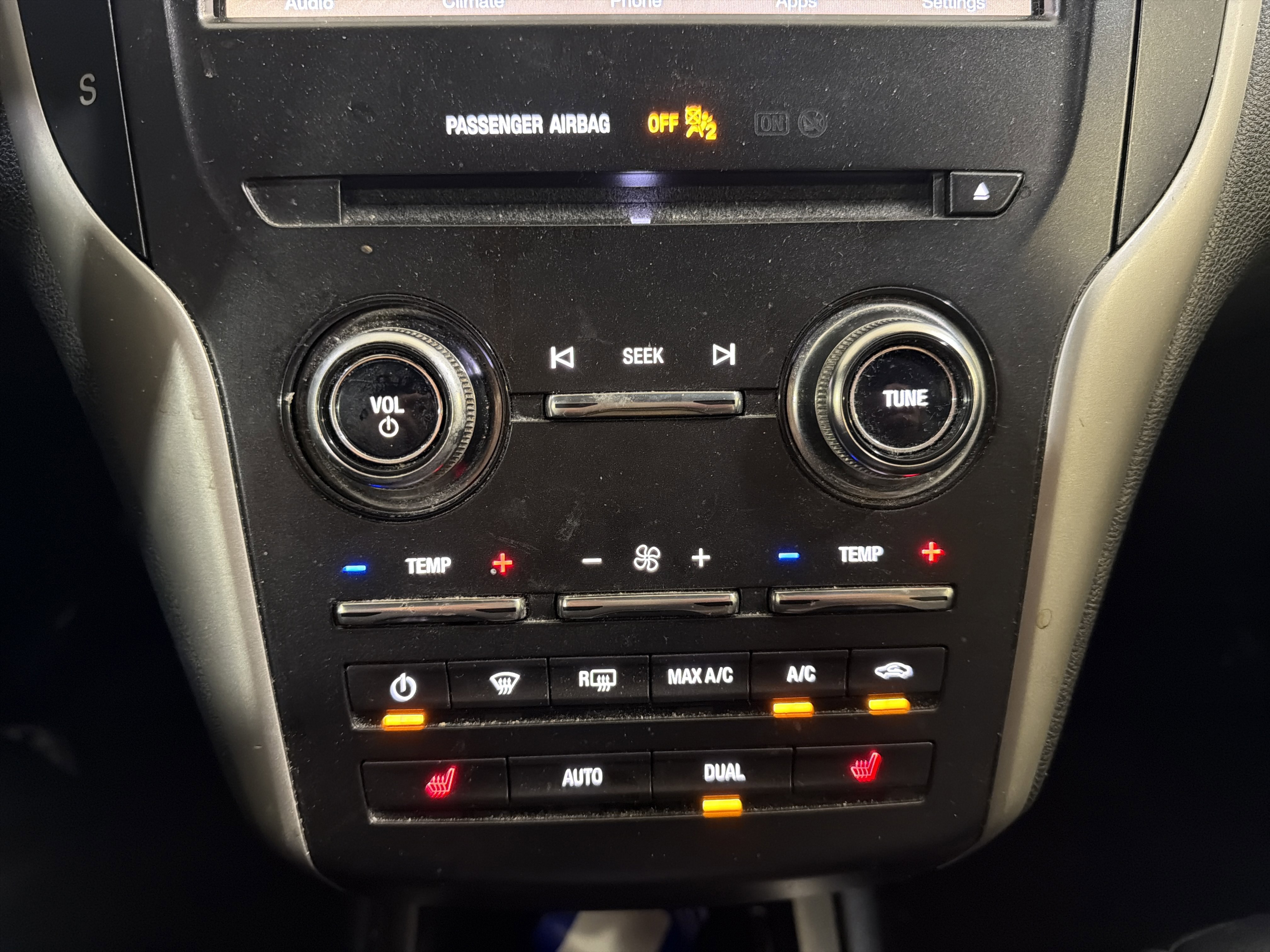 Used 2017 Lincoln MKC Premiere FWD image 18