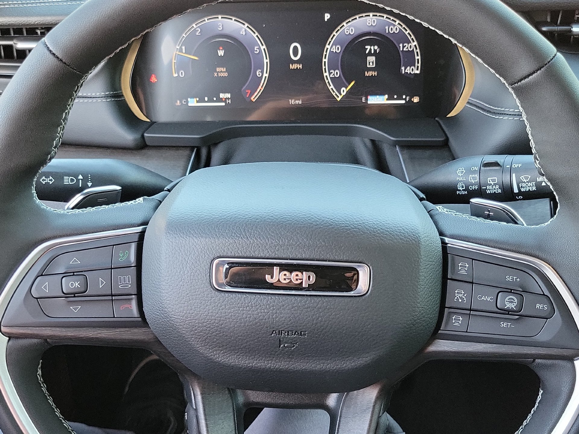 New 2026 Jeep Grand Cherokee Altitude RWD image 4