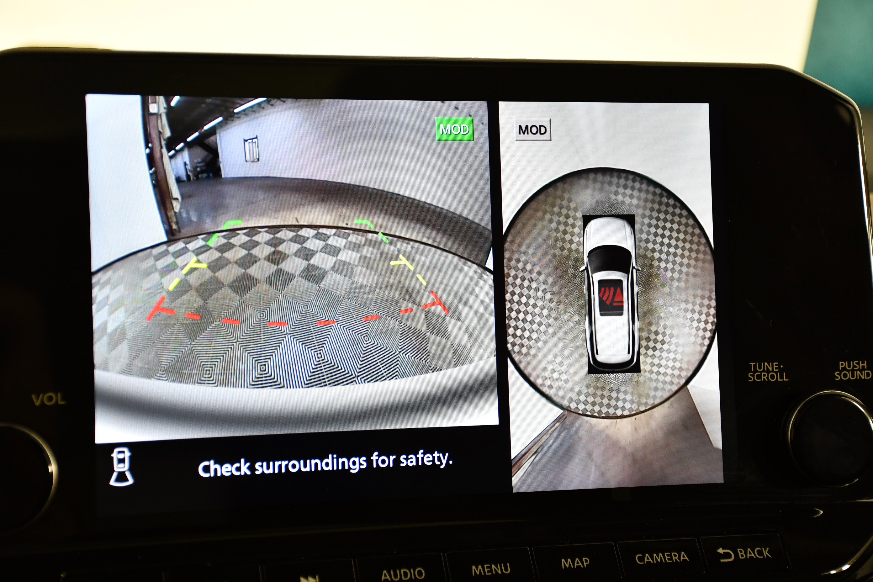 Used 2023 Nissan Pathfinder Platinum image 29