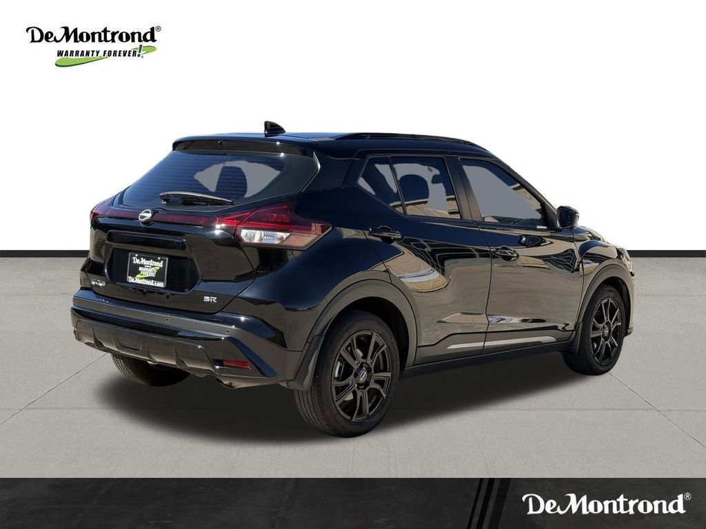Used 2023 Nissan Kicks SR image 5