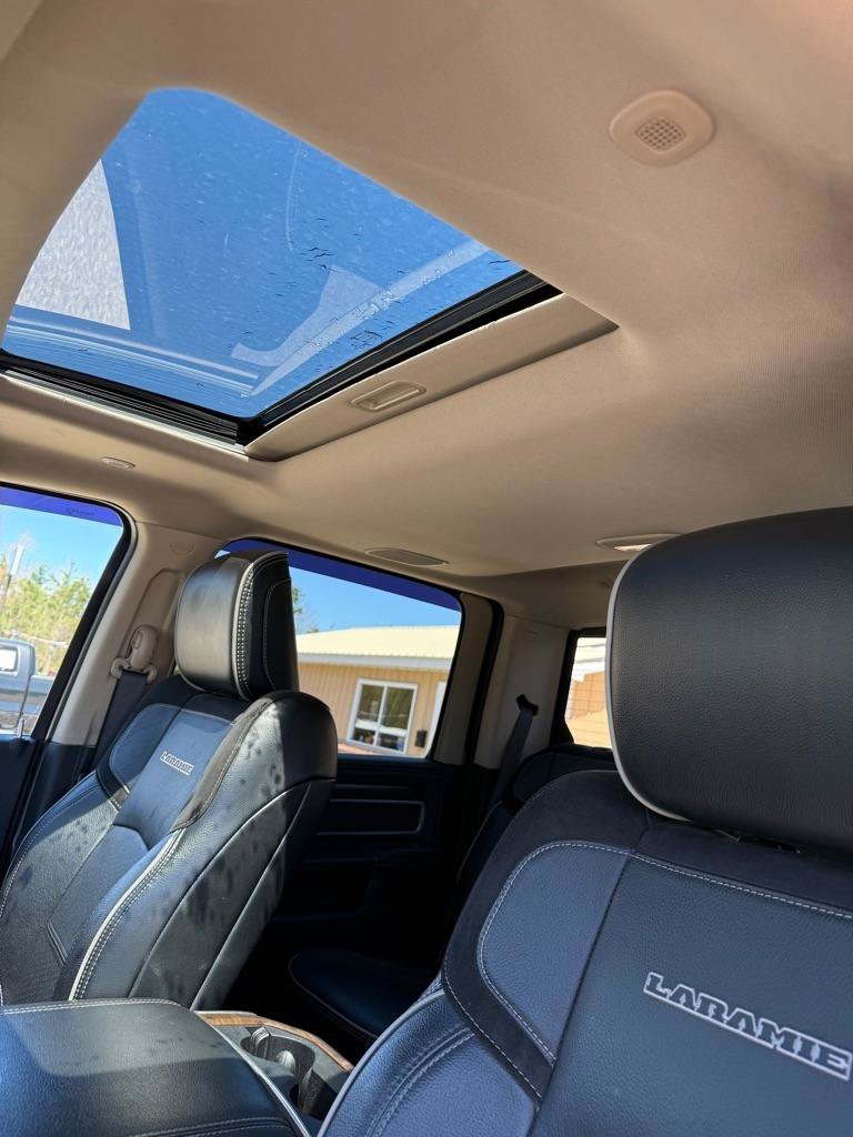 Used 2022 RAM 2500 Laramie AWD/4WD image 11