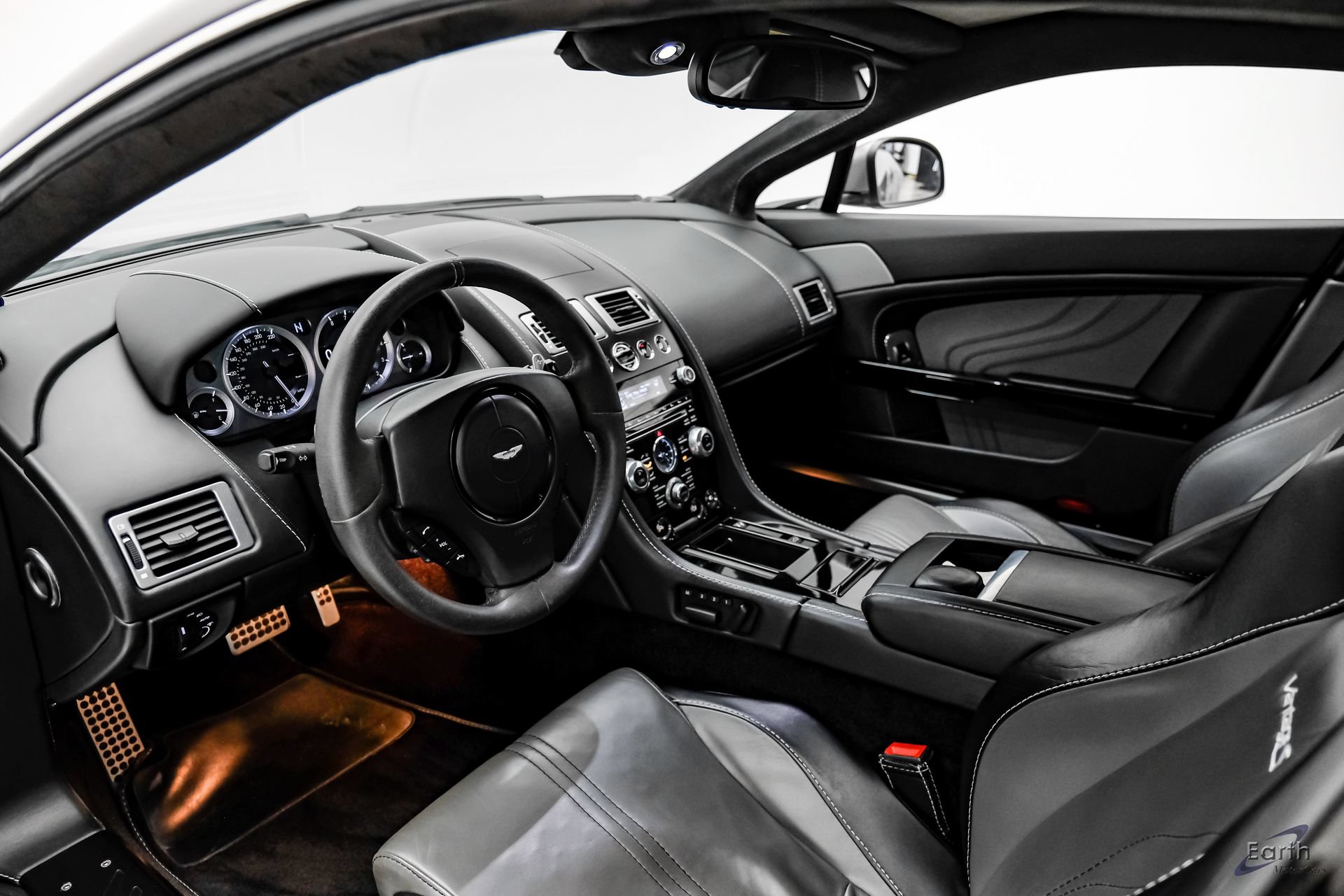 Used 2014 Aston Martin V8 Vantage S RWD image 3